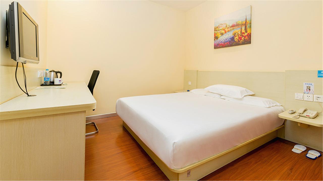 Hanting Express Kunming Yieryi Street Yunnan Normal University Branch Bagian luar foto