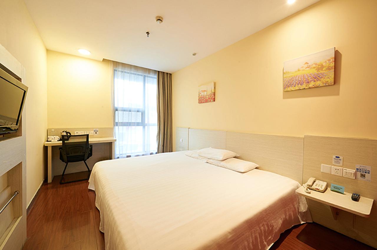Hanting Express Kunming Yieryi Street Yunnan Normal University Branch Bagian luar foto