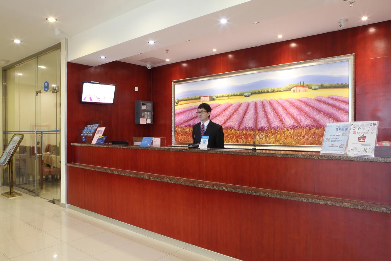 Hanting Express Kunming Yieryi Street Yunnan Normal University Branch Bagian luar foto